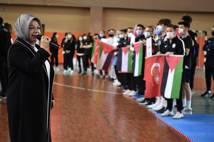 Olimpiyatlara hazırlanan Filistinli sporculara büyük jest