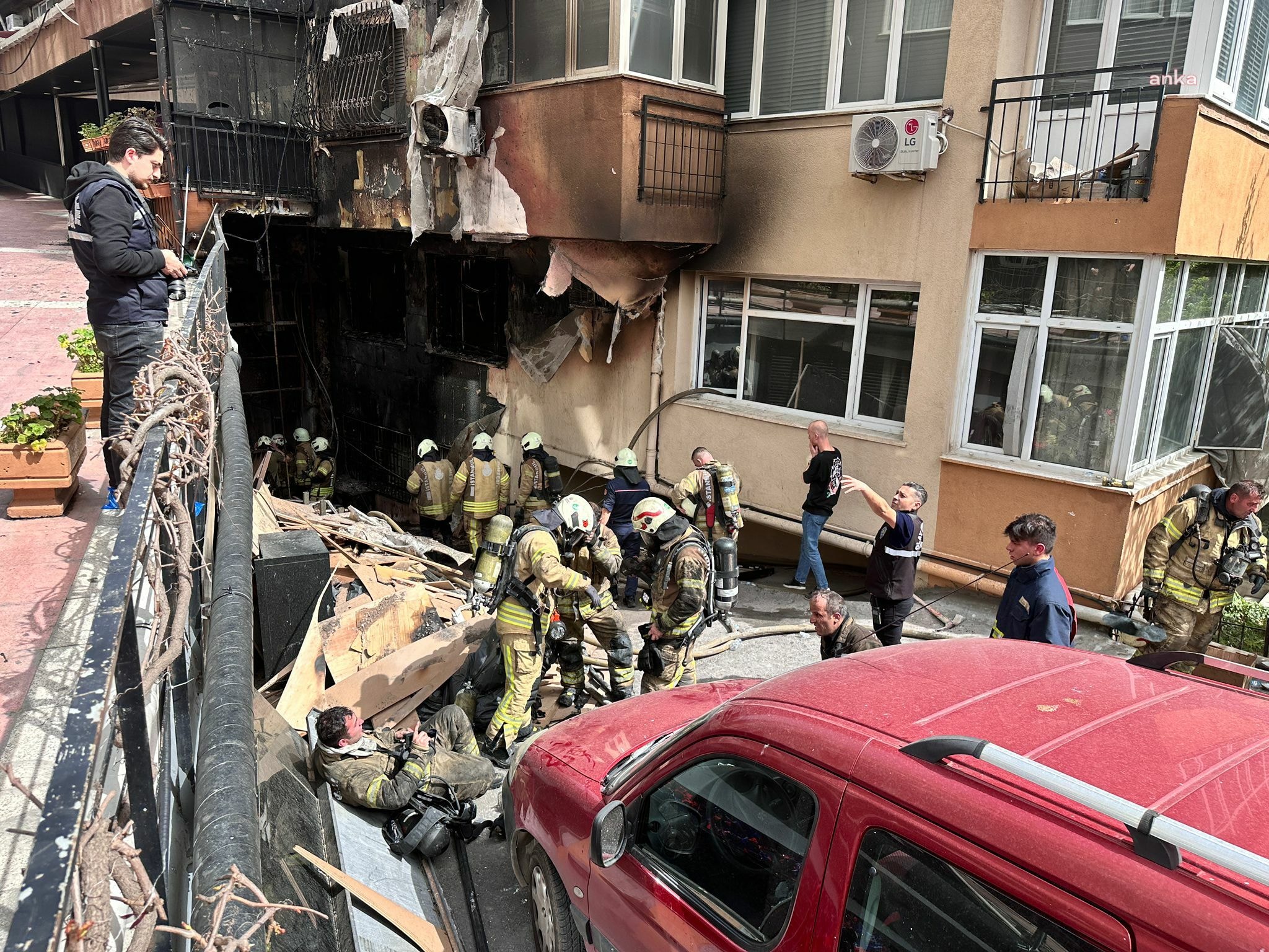 İstanbul’da yangın faciası: 29 kişi hayatını kaybetti